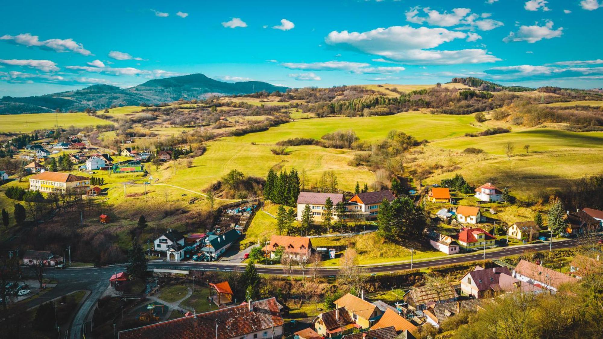 Sovi Dom- Historicke Apartmany Z 19 Storocia, 4Km Od Banskej Stiavnice Svätý Anton Exterior foto