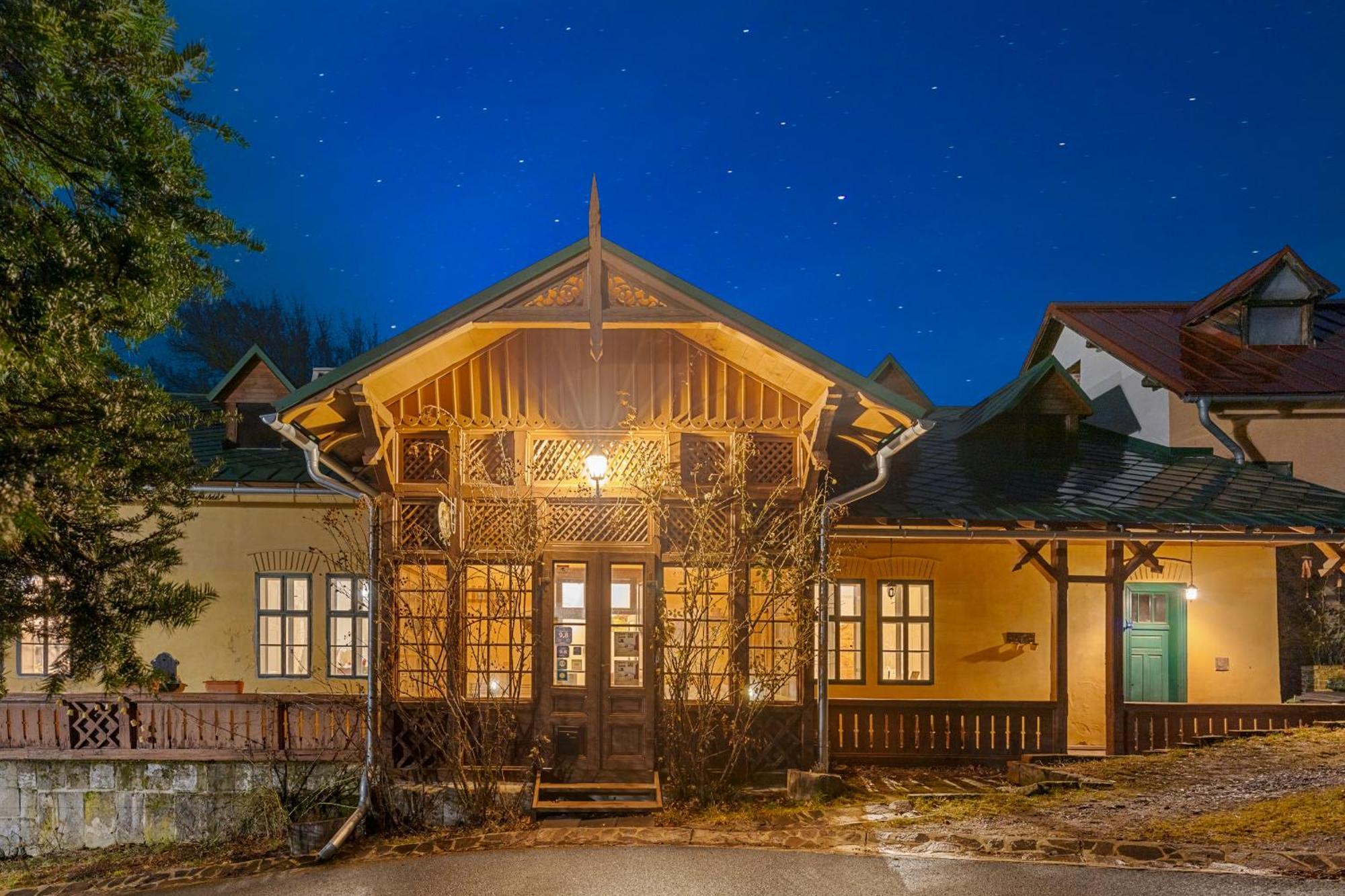 Sovi Dom- Historicke Apartmany Z 19 Storocia, 4Km Od Banskej Stiavnice Svätý Anton Exterior foto