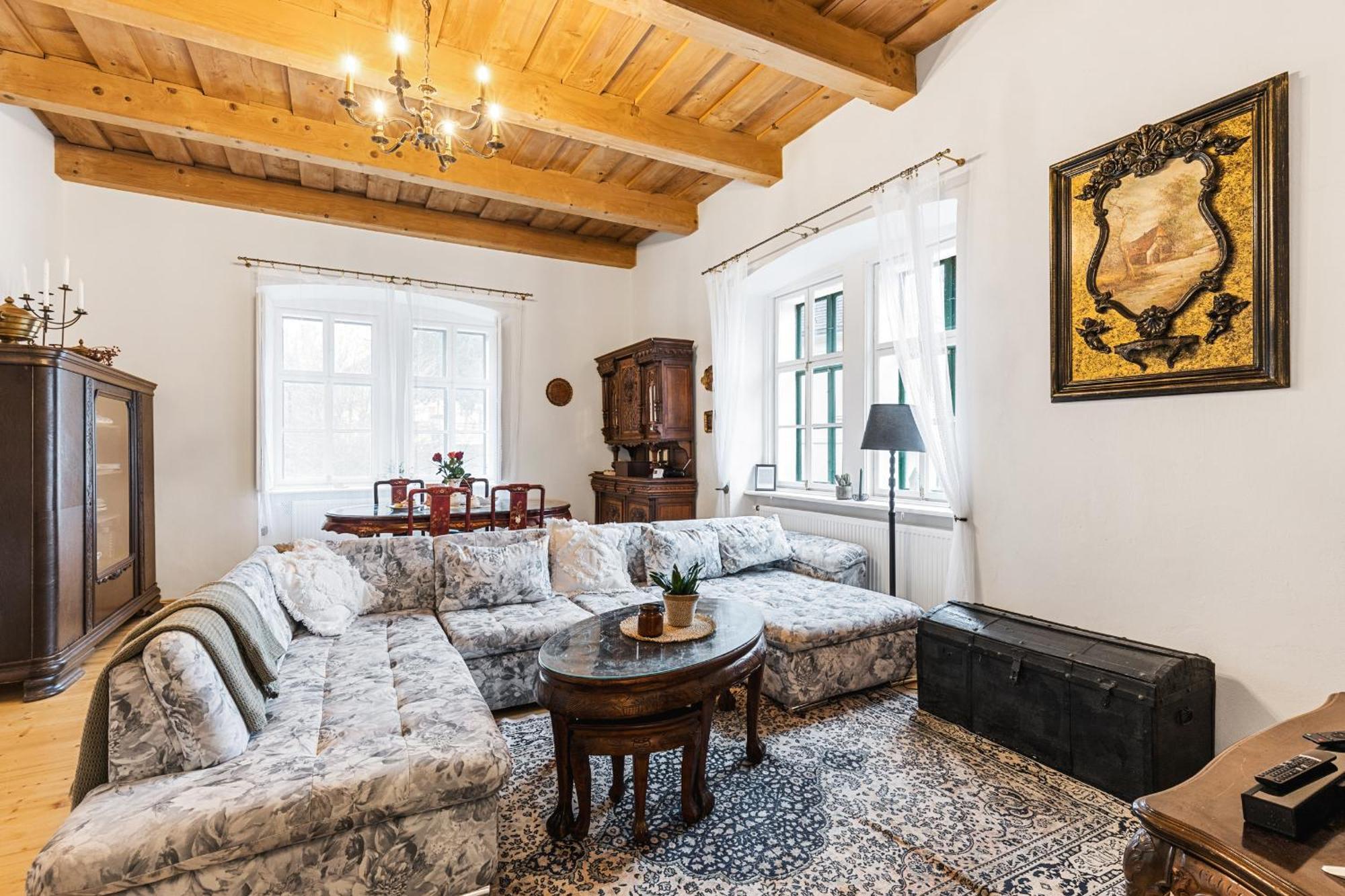 Sovi Dom- Historicke Apartmany Z 19 Storocia, 4Km Od Banskej Stiavnice Svätý Anton Exterior foto