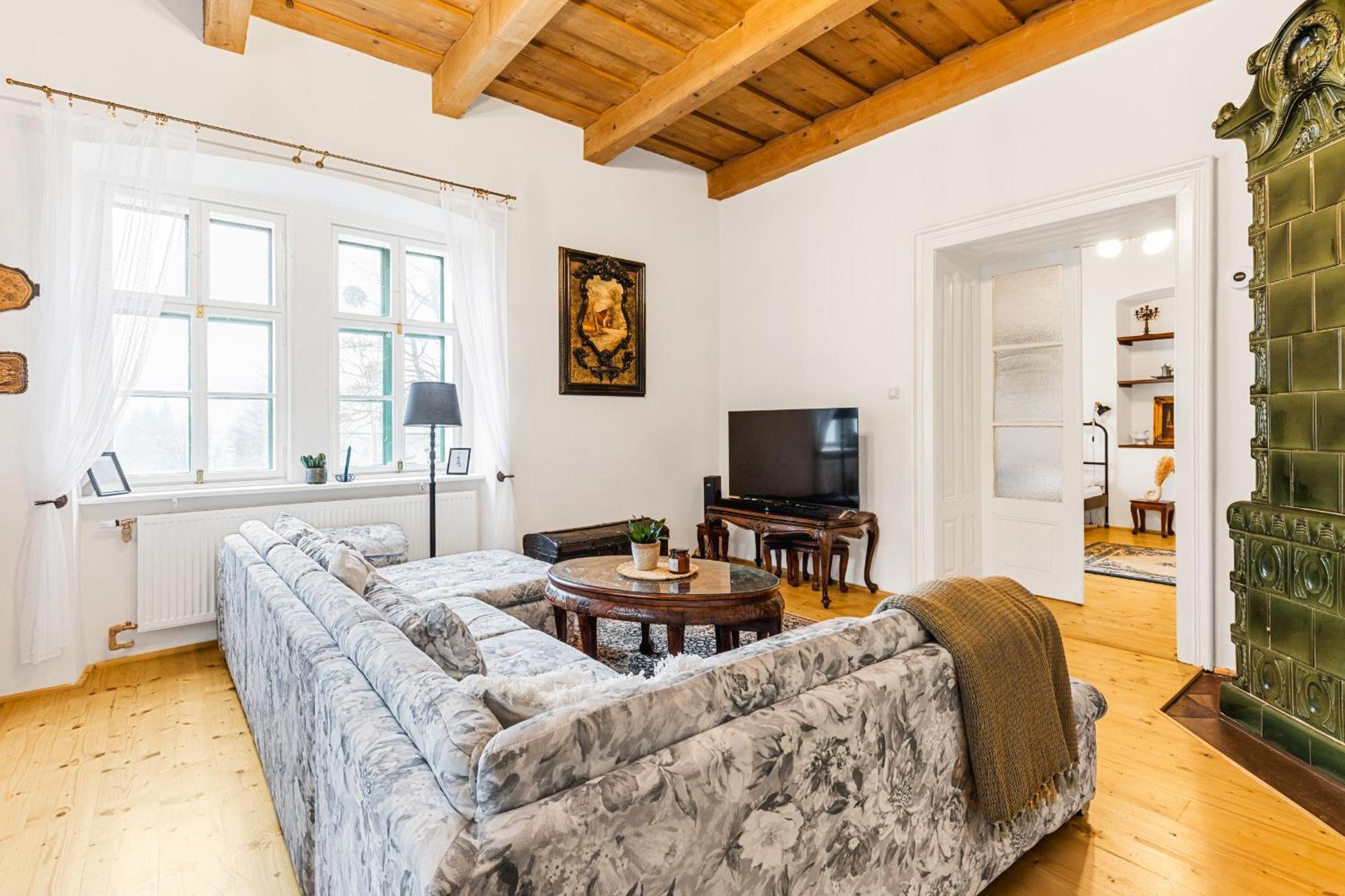 Sovi Dom- Historicke Apartmany Z 19 Storocia, 4Km Od Banskej Stiavnice Svätý Anton Exterior foto