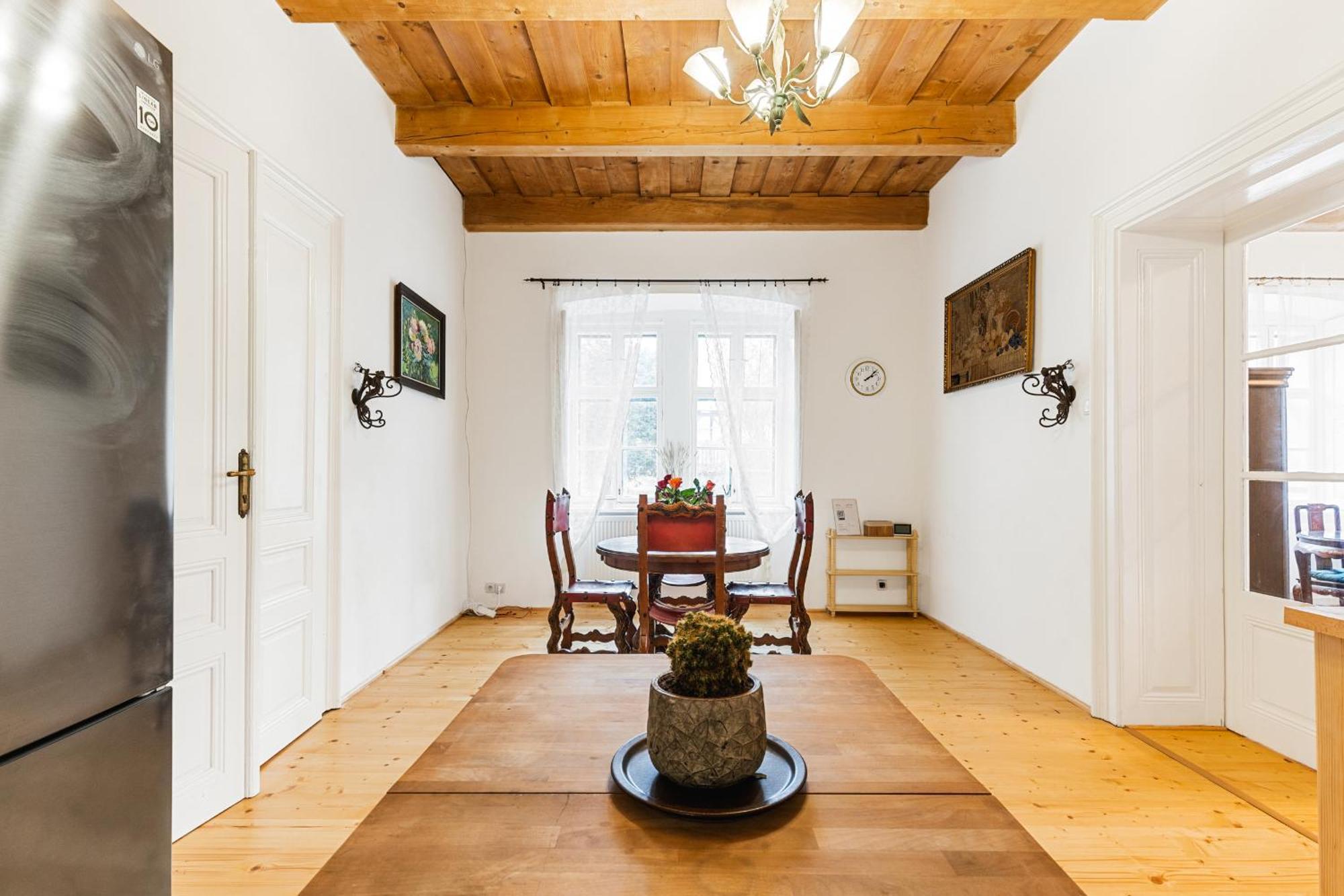 Sovi Dom- Historicke Apartmany Z 19 Storocia, 4Km Od Banskej Stiavnice Svätý Anton Exterior foto