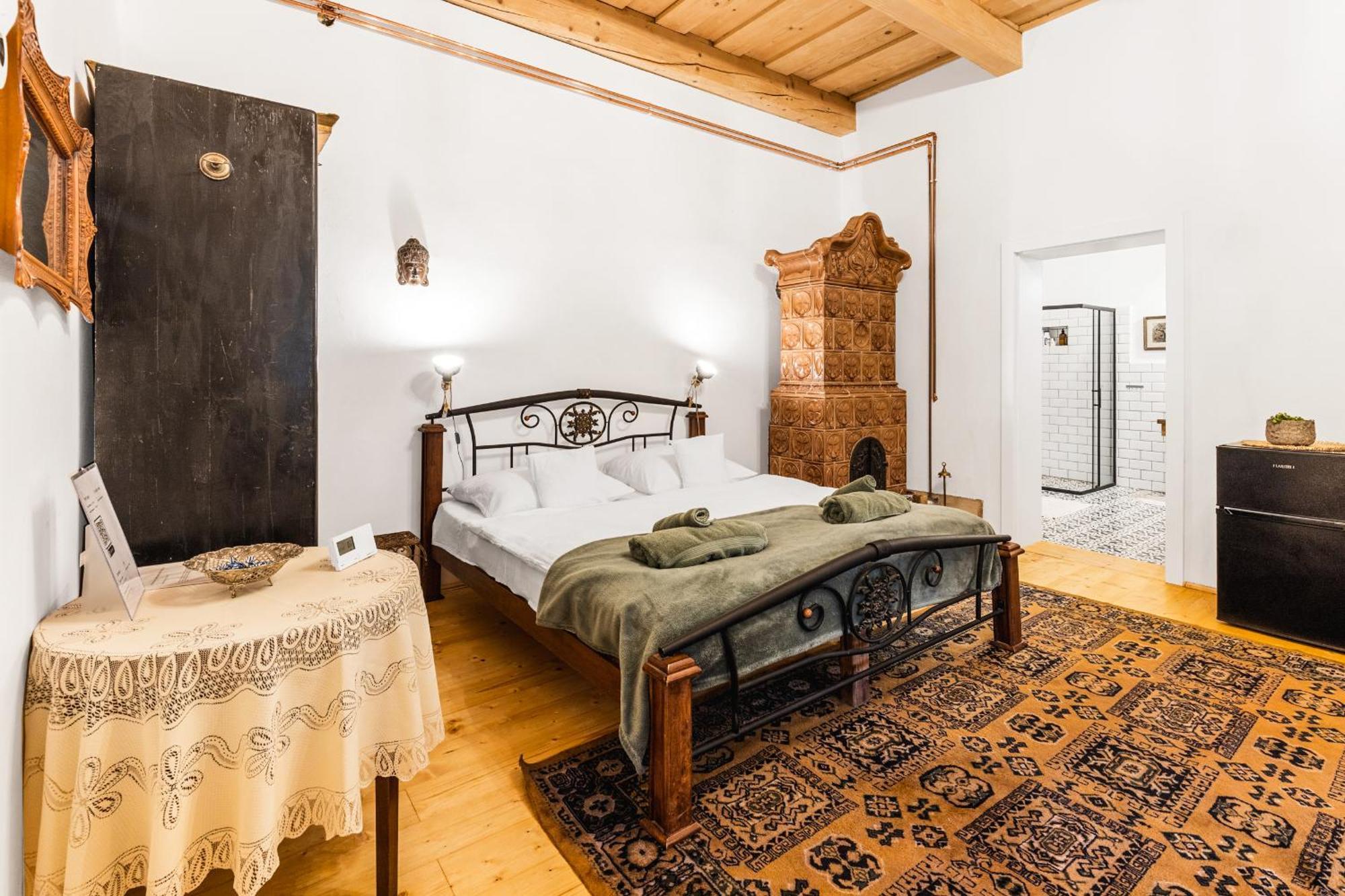Sovi Dom- Historicke Apartmany Z 19 Storocia, 4Km Od Banskej Stiavnice Svätý Anton Exterior foto