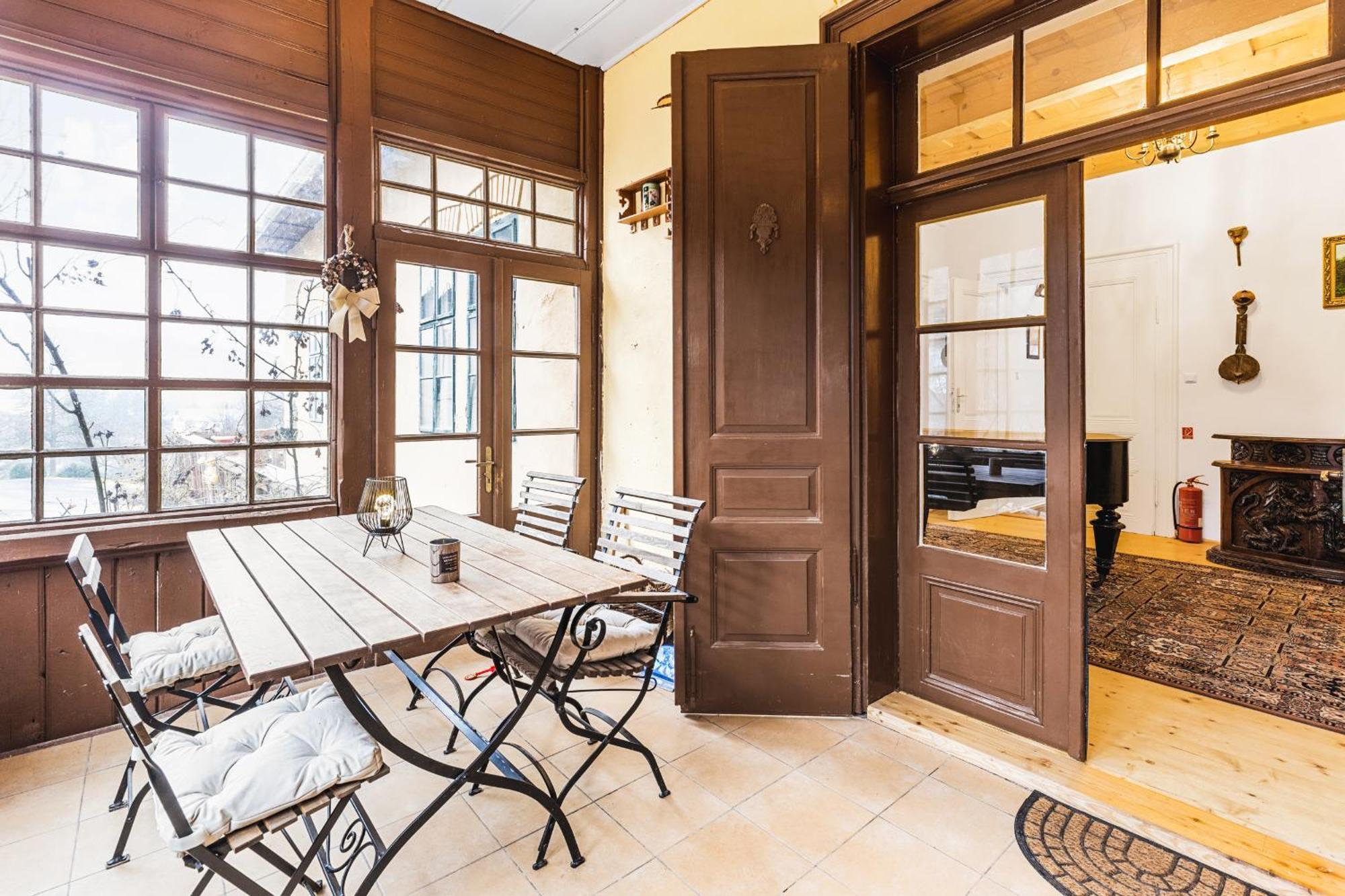 Sovi Dom- Historicke Apartmany Z 19 Storocia, 4Km Od Banskej Stiavnice Svätý Anton Exterior foto